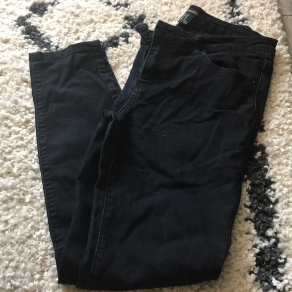 Forever 21 skinny black jeans size 28 barely worn! - Picture 1 of 1
